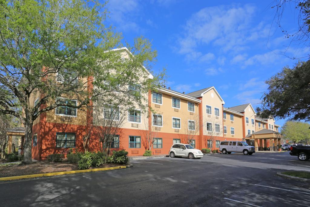 Extended Stay America Select Suites - Tampa - North - Usf - Attractions Temple Terrace Exterior photo